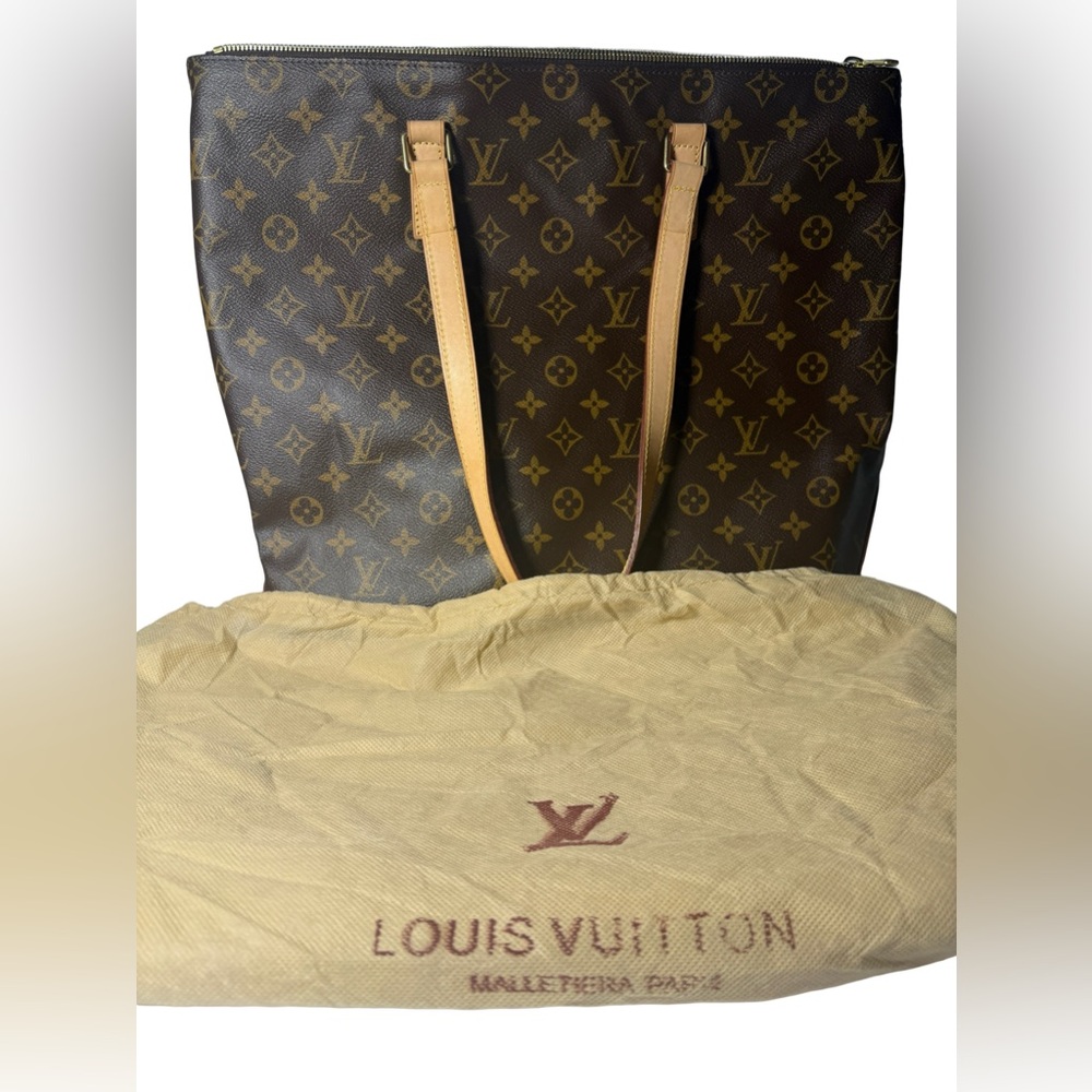 Louis Vuitton Monogram Cabas Mezzo Shoulder Bag
